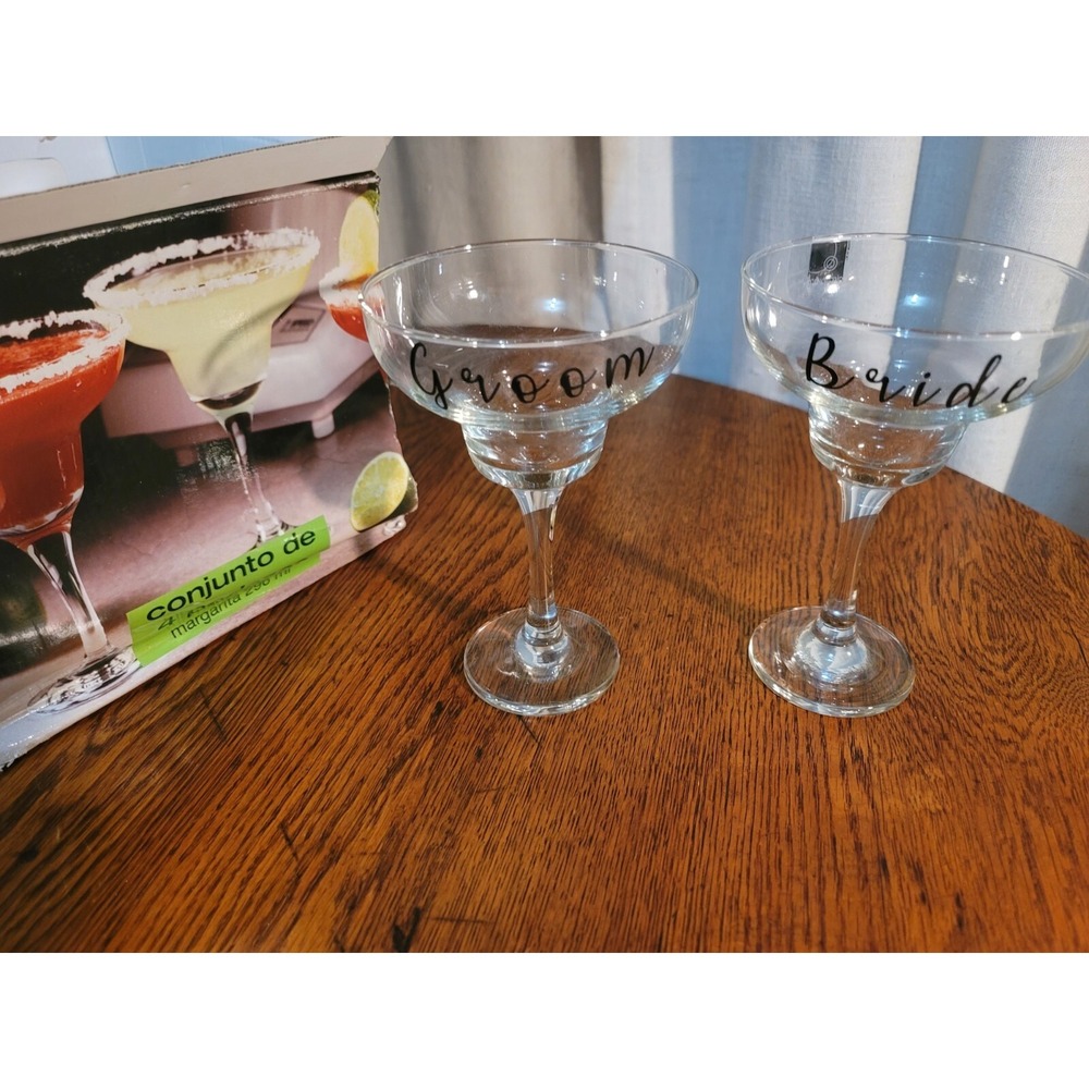 Cozumel 4 Piece Set 10oz Margarita Glasses  7" Tall, *2 HAVE BRIDE/GROOM ON THEM